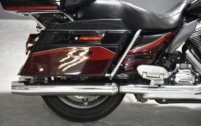 2013 Harley-Davidson® FLHTCUSE8 - CVO™ Ultra Classic® Electra Glide®