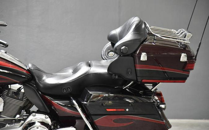 2013 Harley-Davidson® FLHTCUSE8 - CVO™ Ultra Classic® Electra Glide®