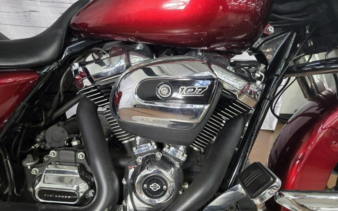 2017 Harley-Davidson Street Glide Special Velocity Red Sunglo