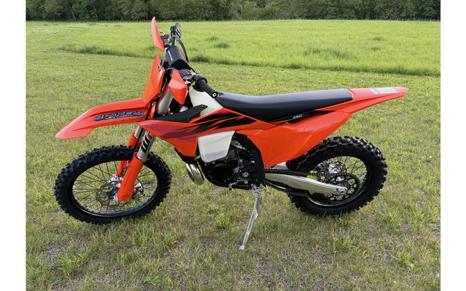 2027 250 XC - KTM