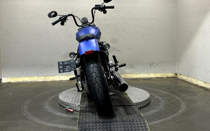 2026 Harley-Davidson® Street Bob® Aurora Blue Denim
