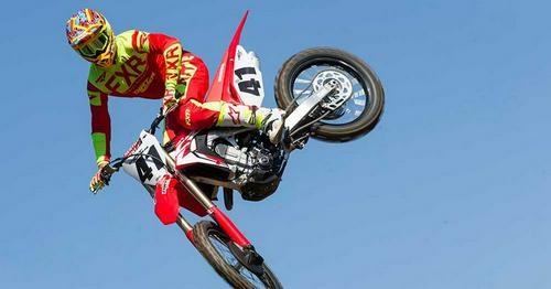 2019 Honda CRF450R First Ride Review https://t.co/NgCZ3Dm1Yc...