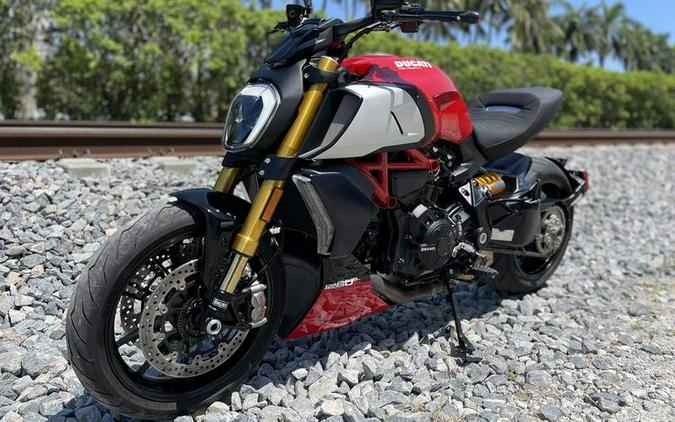 2021 Ducati Diavel 1260 S Ducati Red