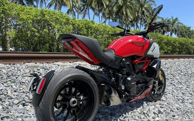 2021 Ducati Diavel 1260 S Ducati Red