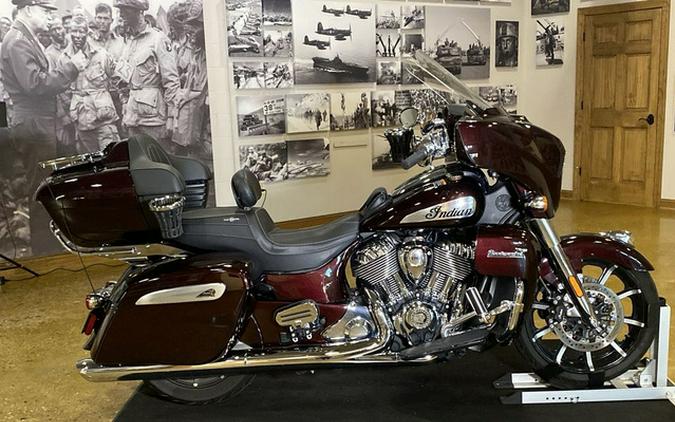 2021 Indian Roadmaster Limited Thunder Black Azure Crystal Limited Thunder Black Azure Crystal