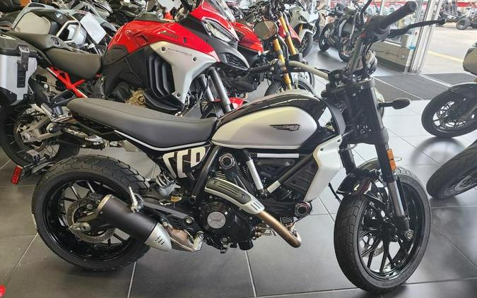 2024 Ducati Scrambler Icon (2G) Black