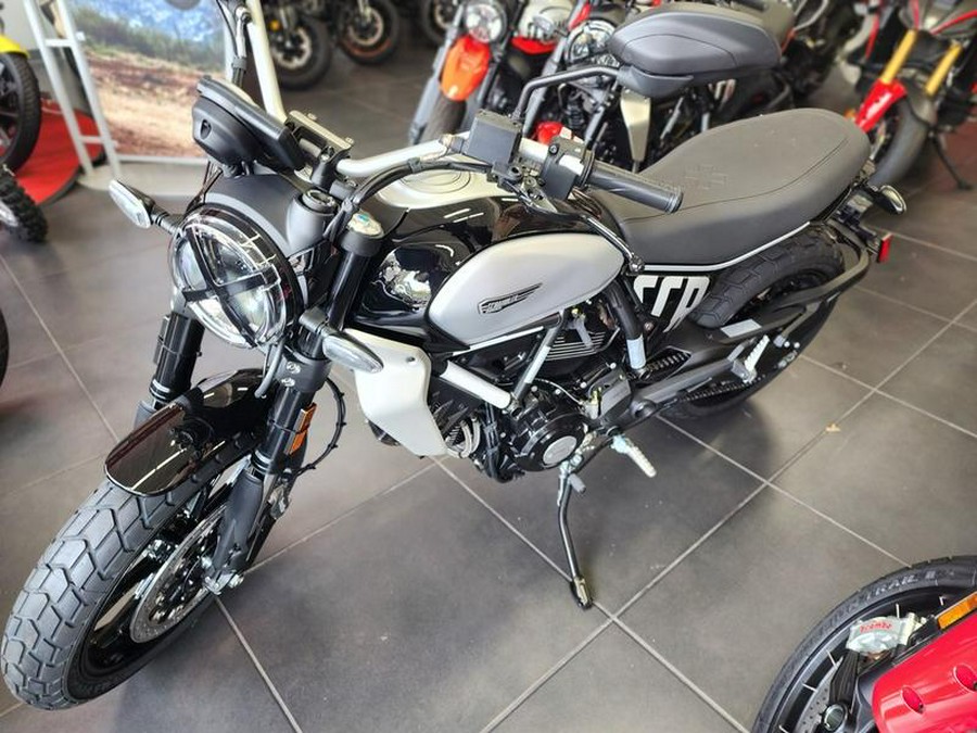 2024 Ducati Scrambler Icon (2G) Black