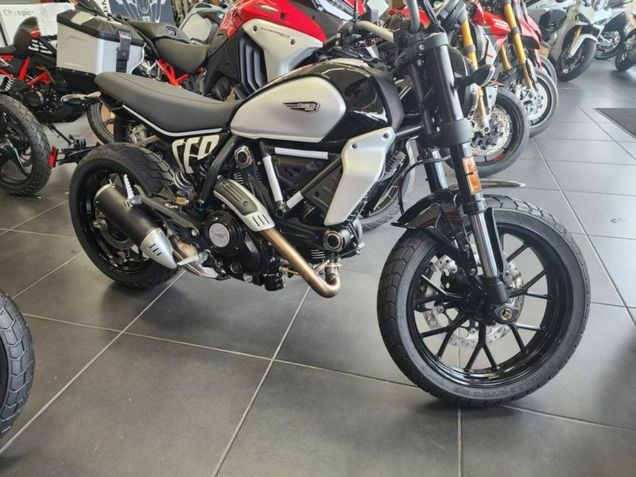 2024 Ducati Scrambler Icon (2G) Black