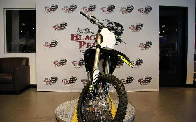 2025 Triumph TF250 X