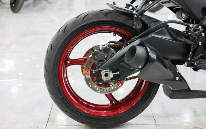2024 Suzuki GSX-R750M4