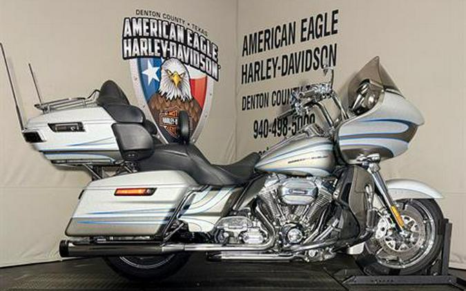 2016 Harley-Davidson CVO™ Road Glide™ Ultra