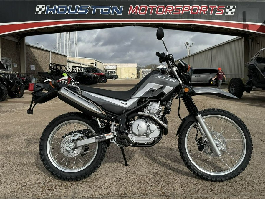 2025 Yamaha XT250