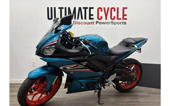 2021 YZF-R3 - Yamaha