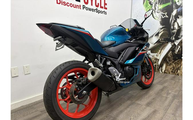2021 YZF-R3 - Yamaha