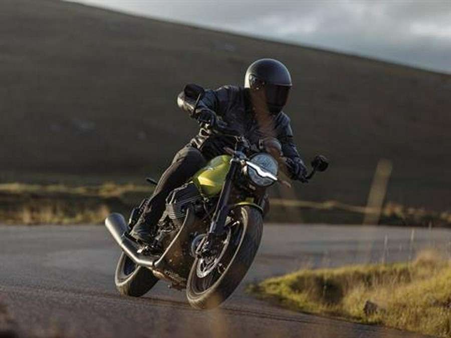 2027 Moto Guzzi V7 Sport