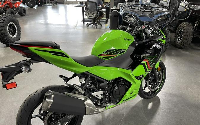 2023 Kawasaki Ninja® 400 KRT Edition ABS