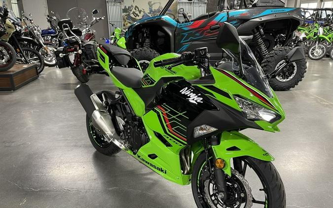 2023 Kawasaki Ninja® 400 KRT Edition ABS