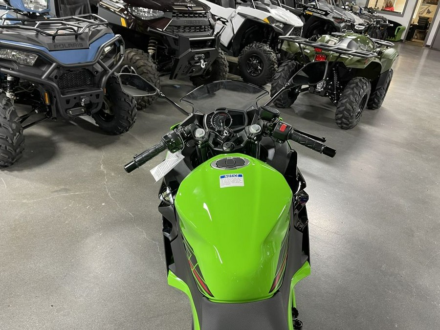 2023 Kawasaki Ninja® 400 KRT Edition ABS