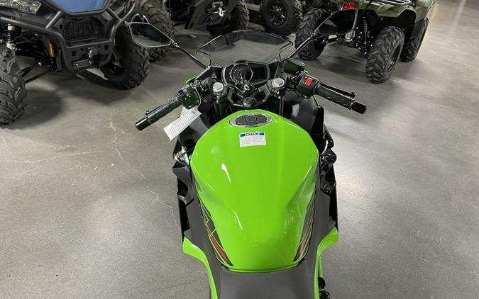 2023 Kawasaki Ninja® 400 KRT Edition ABS