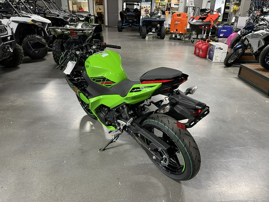 2023 Kawasaki Ninja® 400 KRT Edition ABS