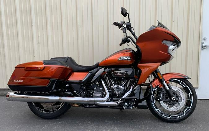 2023 Harley-Davidson® FLTRXSE - CVO™ Road Glide®
