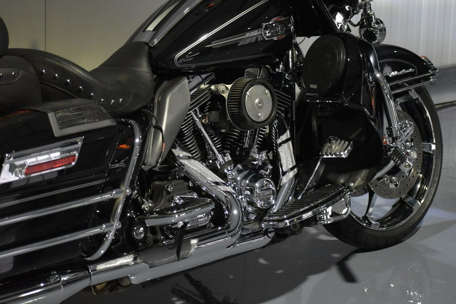 2009 Harley-Davidson® FLHTCU - Ultra Classic® Electra Glide®