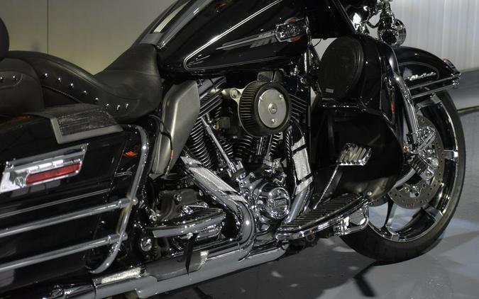 2009 Harley-Davidson® FLHTCU - Ultra Classic® Electra Glide®