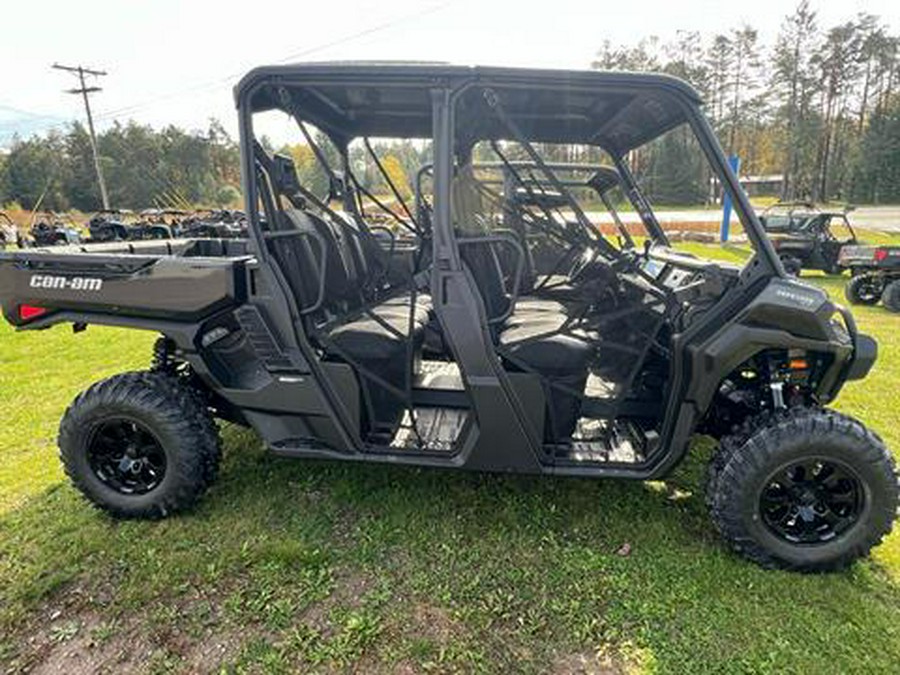 2026 Can-Am Defender MAX XT HD11 with 10.25 in. touchscreen display