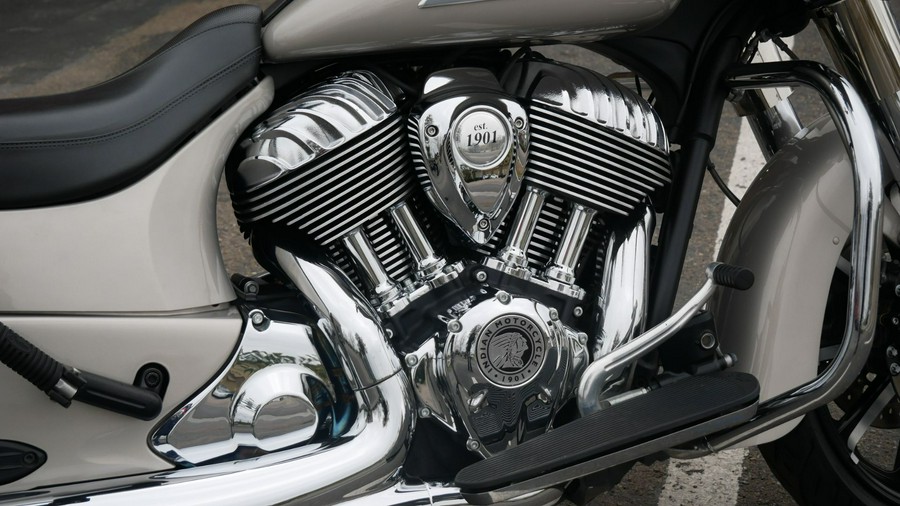 2022 Indian Motorcycle Chieftain® Limited