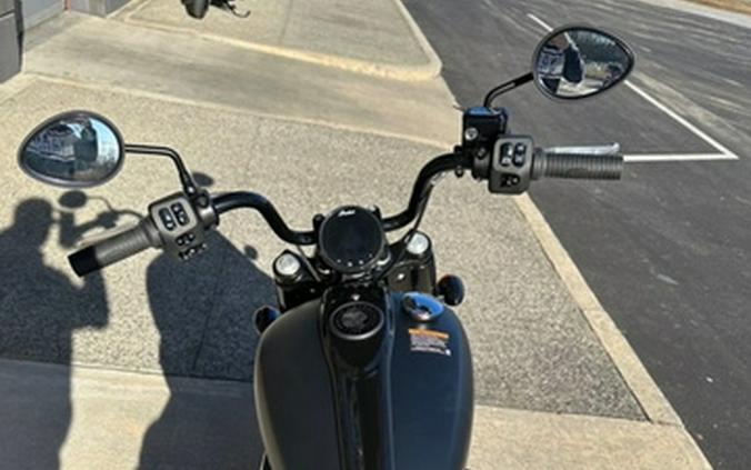 2024 Indian Chief Bobber Dark Horse Black Smoke