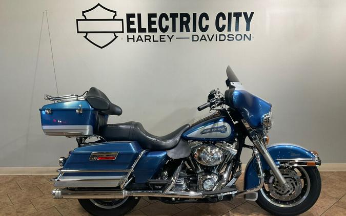 2006 Harley-Davidson®FLHTCI Electra Glide® Classic Blue/Silver