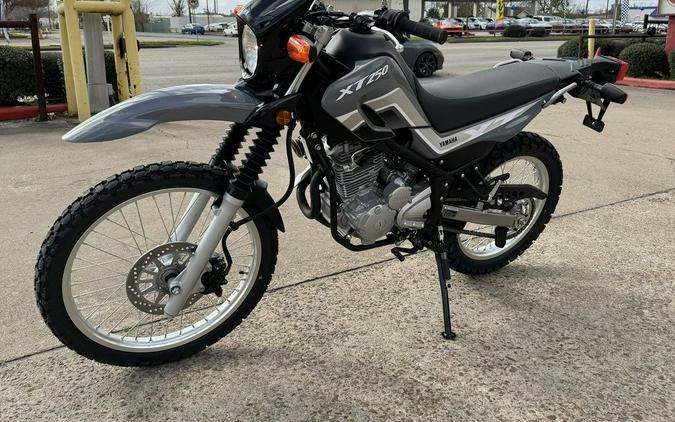 2025 Yamaha XT250