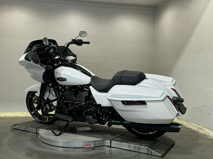 Harley-Davidson Road Glide™ 2024 FLTRX 84516402 WHITE ONYX PRL