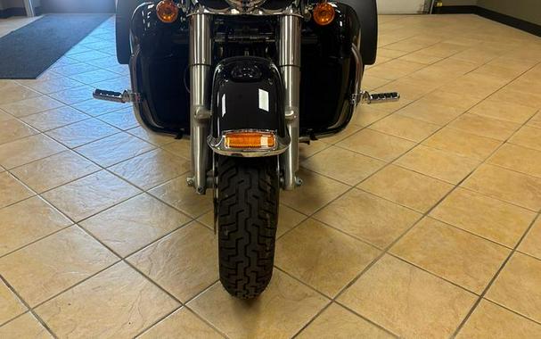 2019 Harley-Davidson® FLHTCUTG - Tri Glide® Ultra