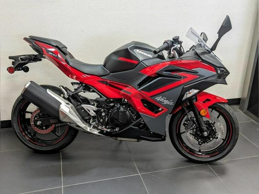 2024 Kawasaki Ninja® 500 ABS Passion Red/Metallic Flat Spark Black