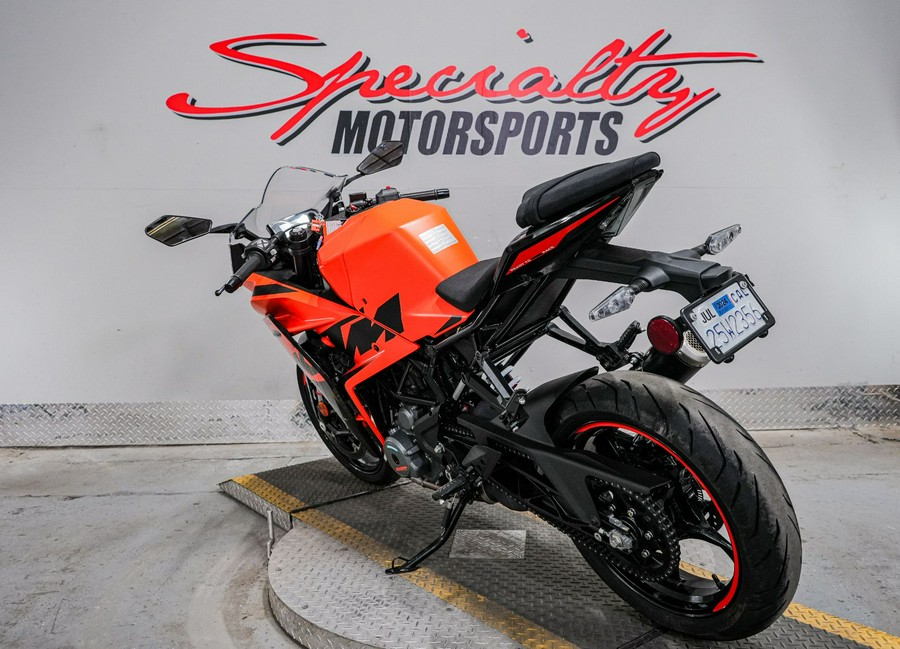 2022 KTM RC 390