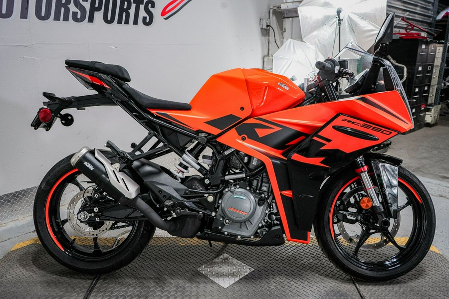 2022 KTM RC 390