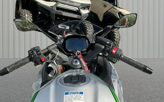 2024 Kawasaki Ninja 7 Hybrid ABS