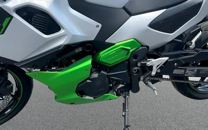2024 Kawasaki Ninja 7 Hybrid ABS