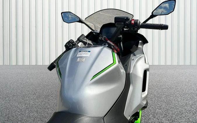 2024 Kawasaki Ninja 7 Hybrid ABS