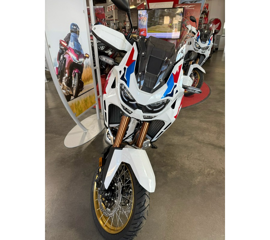 2025 Honda Africa Twin Adventure Sports ES