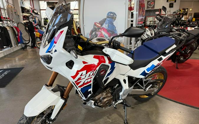 2025 Honda Africa Twin Adventure Sports ES