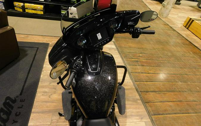 2026 Indian Motorcycle® Chieftain® PowerPlus Dark Horse® 112 w/PowerBand Black Crystal w/Black Meta