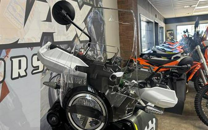 2027 Husqvarna Norden 901 Expedition