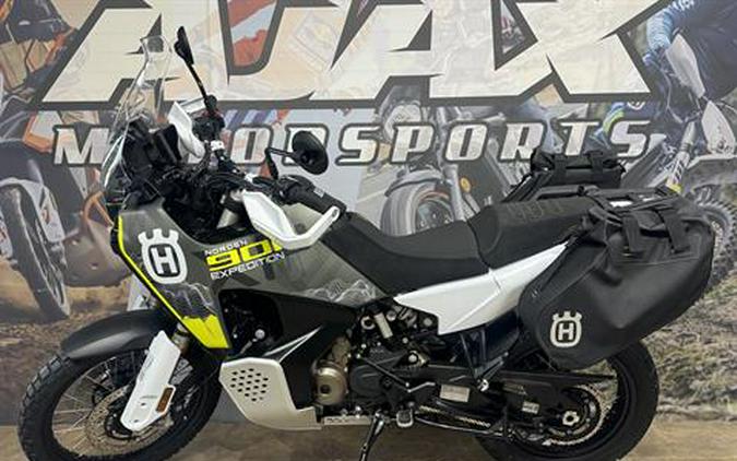 2027 Husqvarna Norden 901 Expedition
