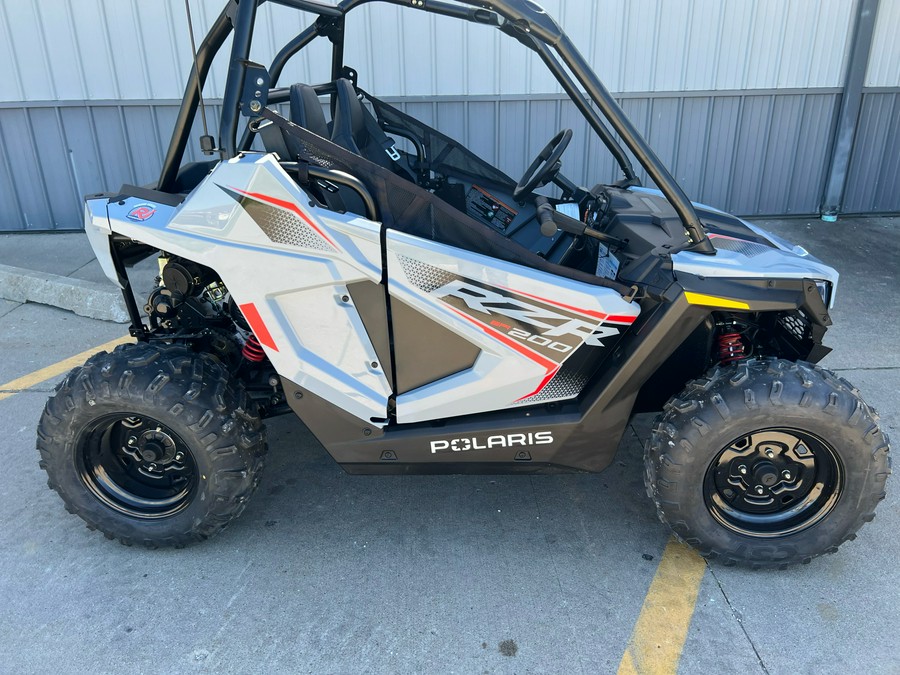 2024 Polaris RZR 200 EFI