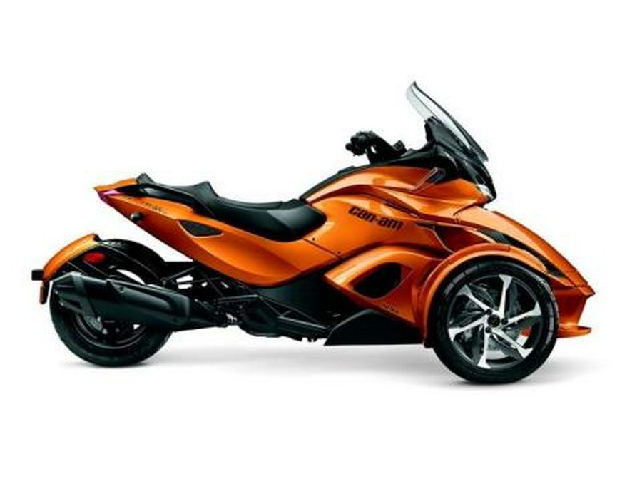 2014 Can-Am Spyder® ST-S SE5