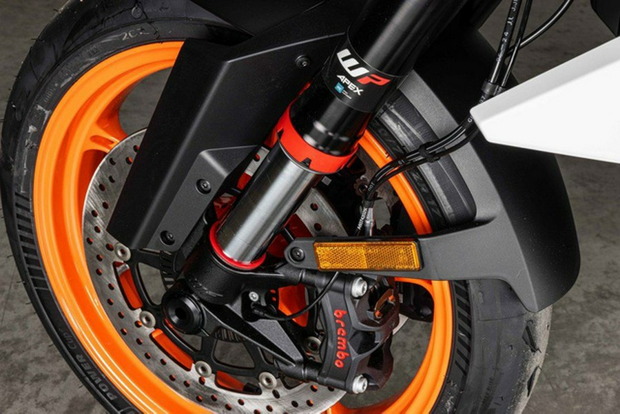2026 KTM Duke 990 R