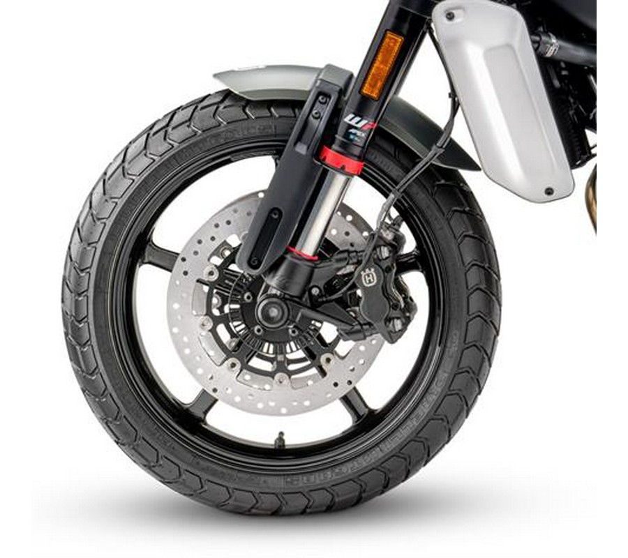 2027 Husqvarna Svartpilen 801 SE