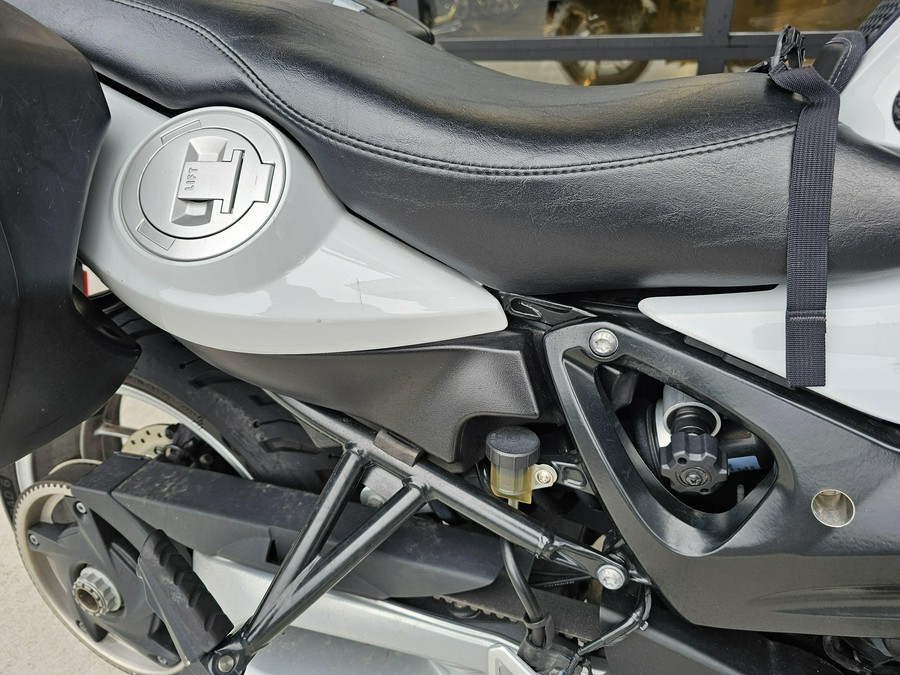 2016 BMW F800 GT